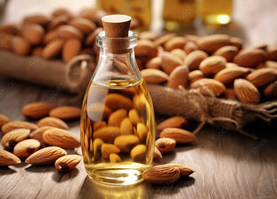 طرز استفاده از روغن بادام تلخ برای مو؛ تقویت، پرپشتی و درمان طبیعی