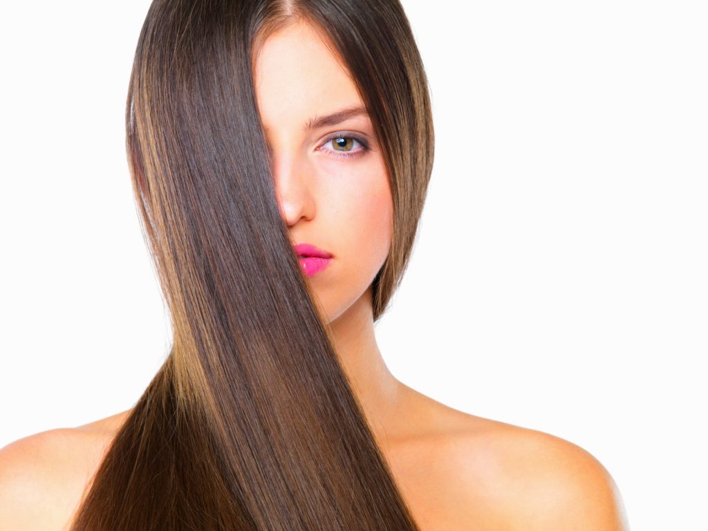 کراتین تراپی مو؛ راز نرمی و درخشندگی موهای آسیب‌دیده